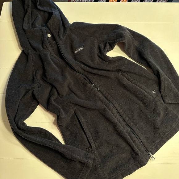 Columbia Sweater - Picture 2 of 2